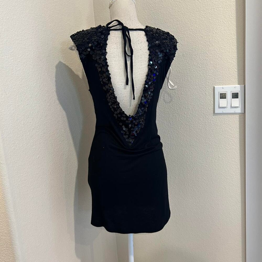 Urban Behavior black sequin top. Size large